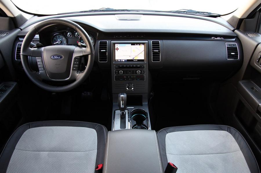  Ford Flex Titanium 2011 года  (фото 29 из 61)